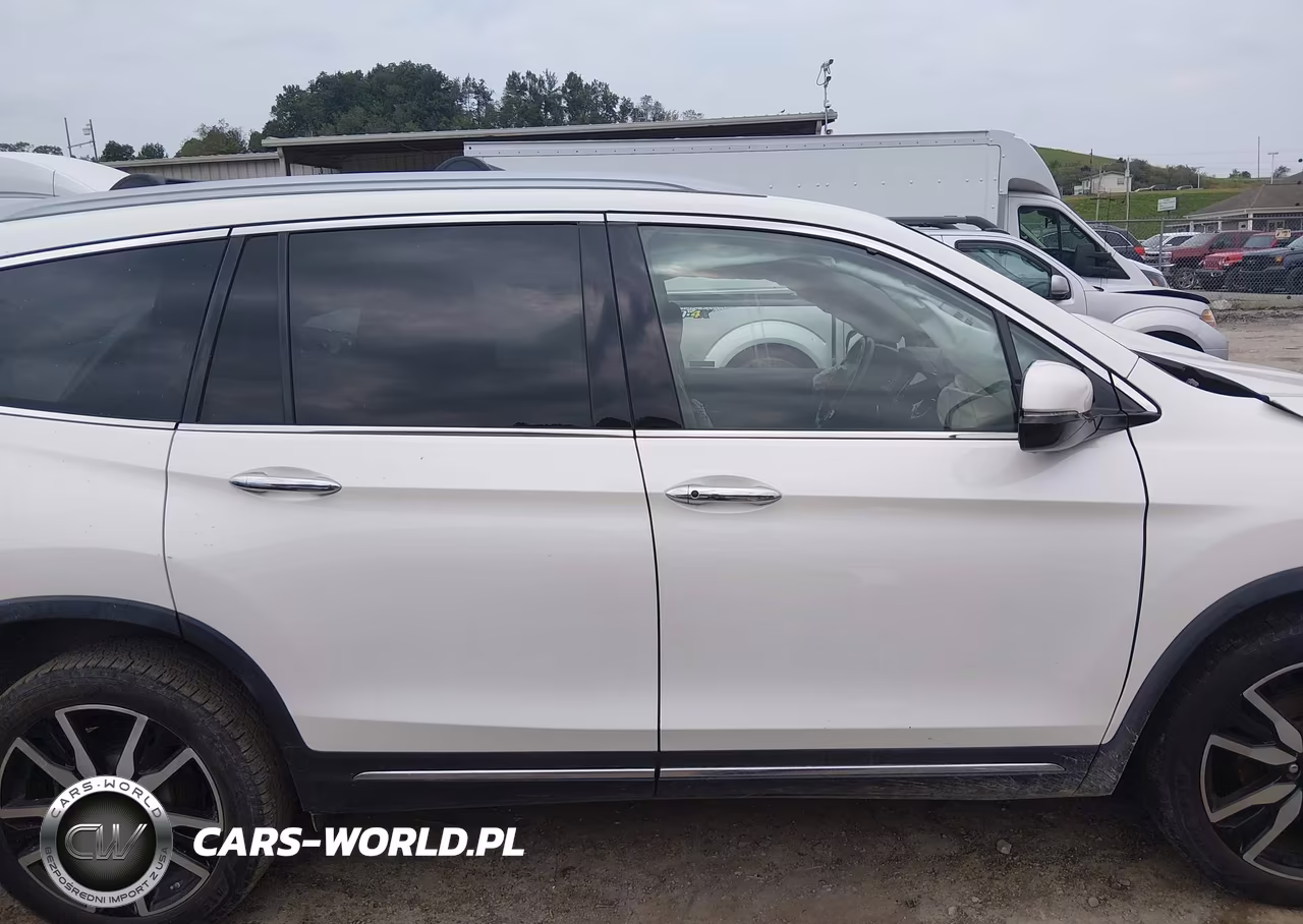 2019 Honda Pilot Elite VIN:5FNYF6H09KB014704 - 14