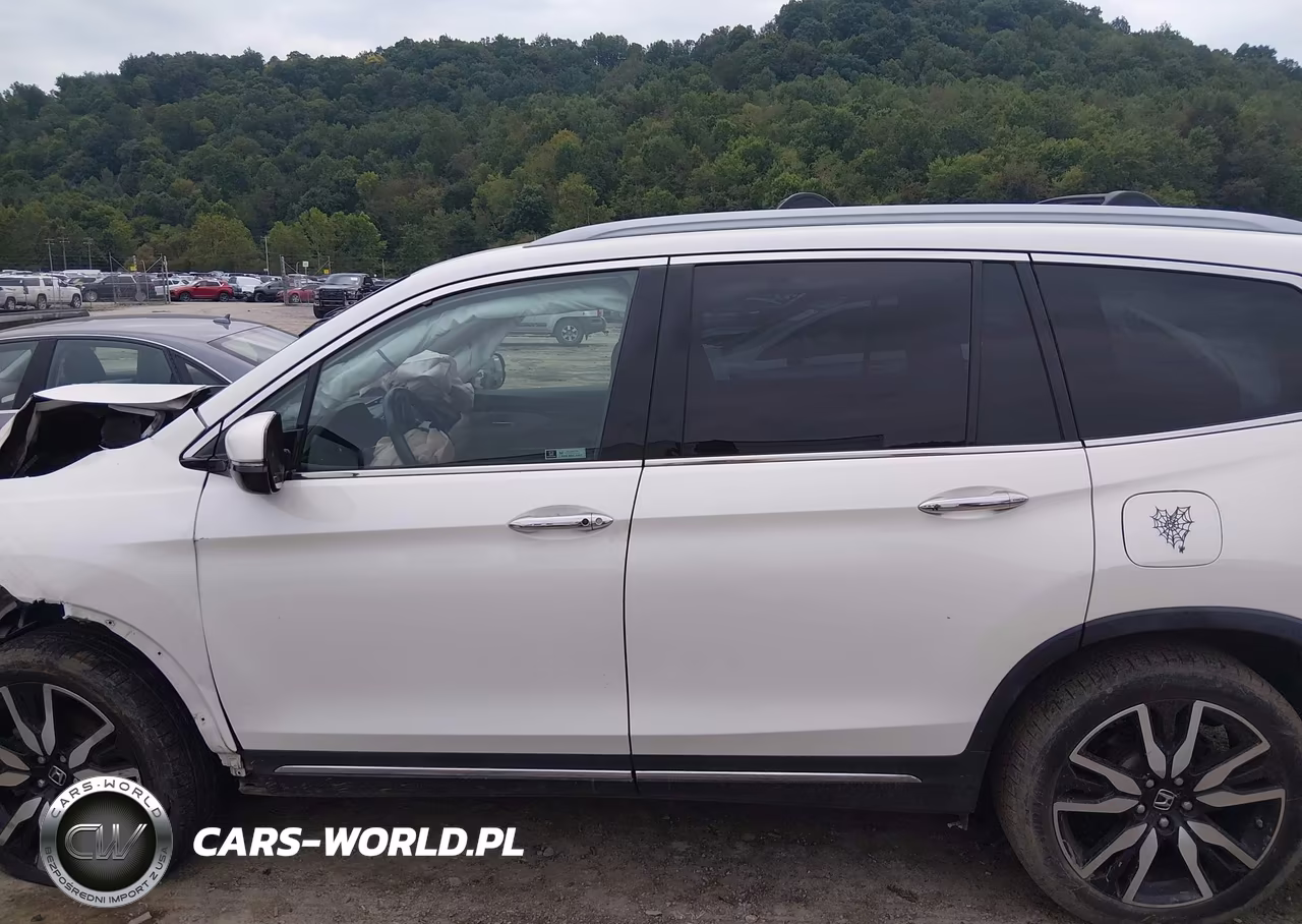 2019 Honda Pilot Elite VIN:5FNYF6H09KB014704 - 15