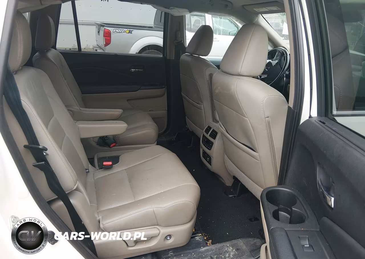 2019 Honda Pilot Elite VIN:5FNYF6H09KB014704 - 8