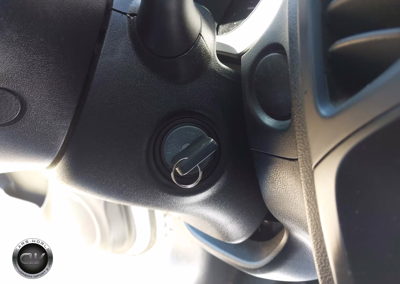 2013 Nissan Juke S VIN:JN8AF5MR2DT200282 - 11