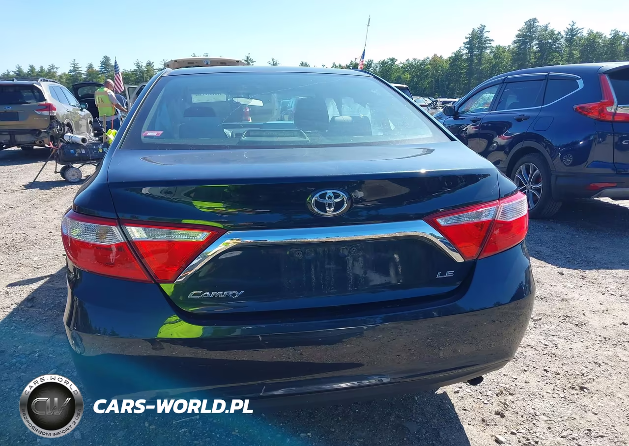 2016 Toyota Camry Le VIN:4T4BF1FK7GR522523 - 17