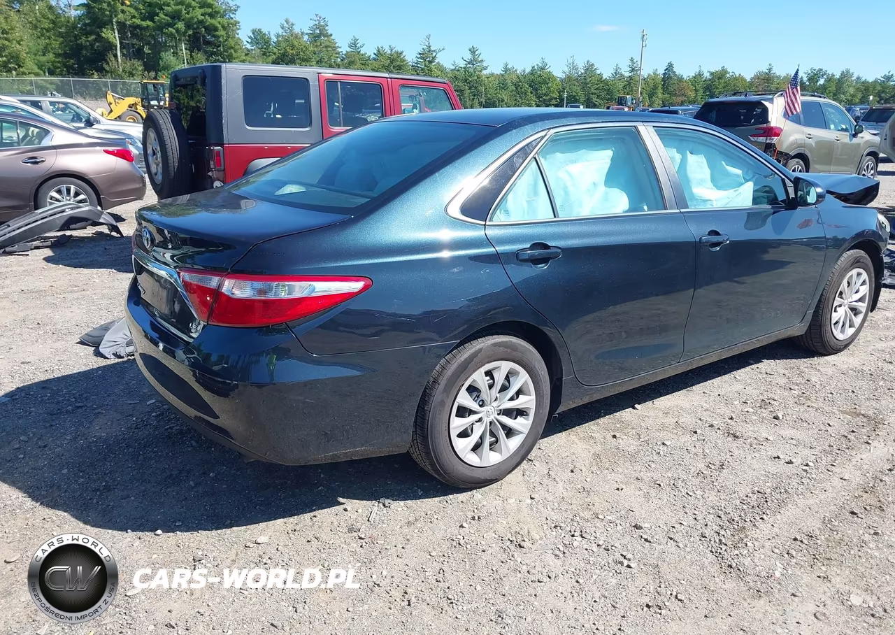 2016 Toyota Camry Le VIN:4T4BF1FK7GR522523 - 4