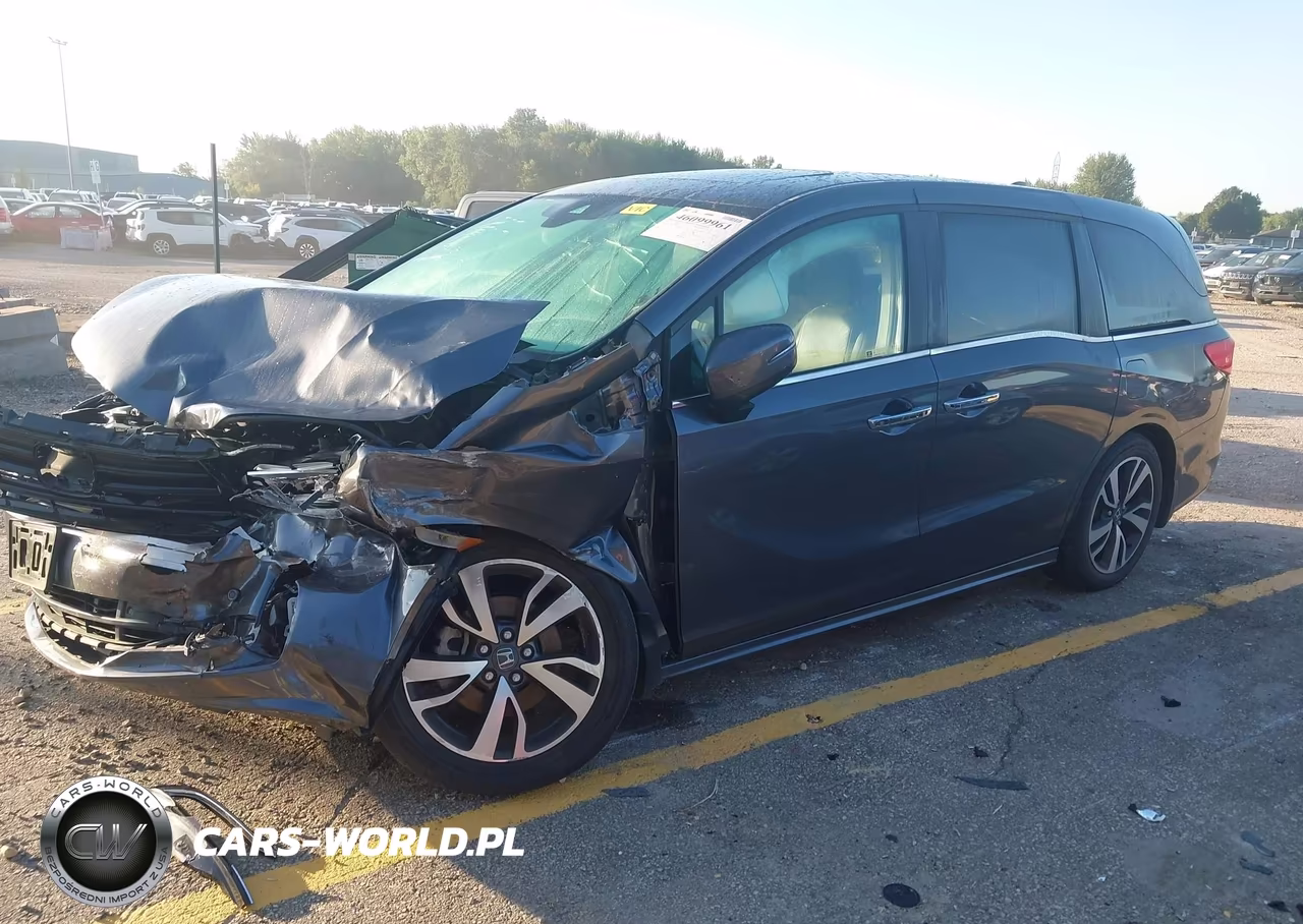 2023 Honda Odyssey Touring VIN:5FNRL6H83PB016782 - 2