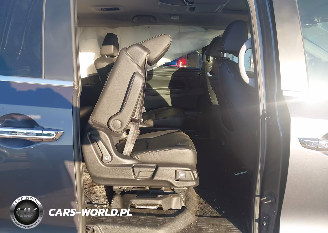 2023 Honda Odyssey Touring VIN:5FNRL6H83PB016782 - 8