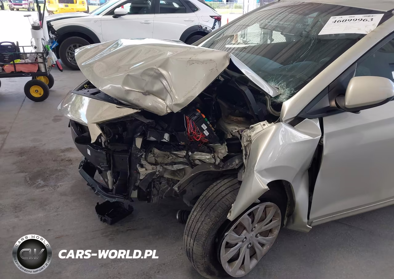 2019 Hyundai Accent Se VIN:3KPC24A31KE049080 - 6