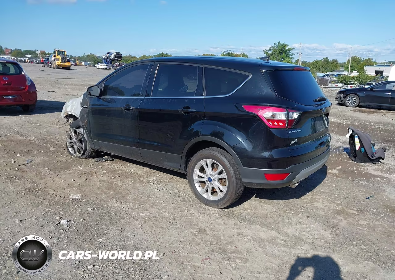 2017 Ford Escape Se VIN:1FMCU9G91HUD66835 - 3