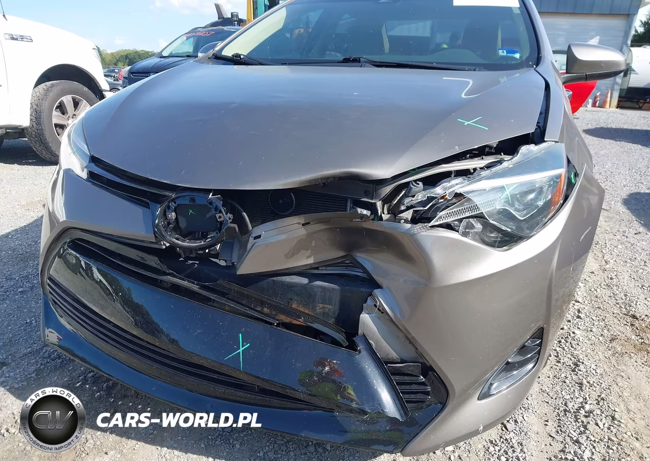 2019 Toyota Corolla Le VIN:5YFBURHE6KP862472 - 19