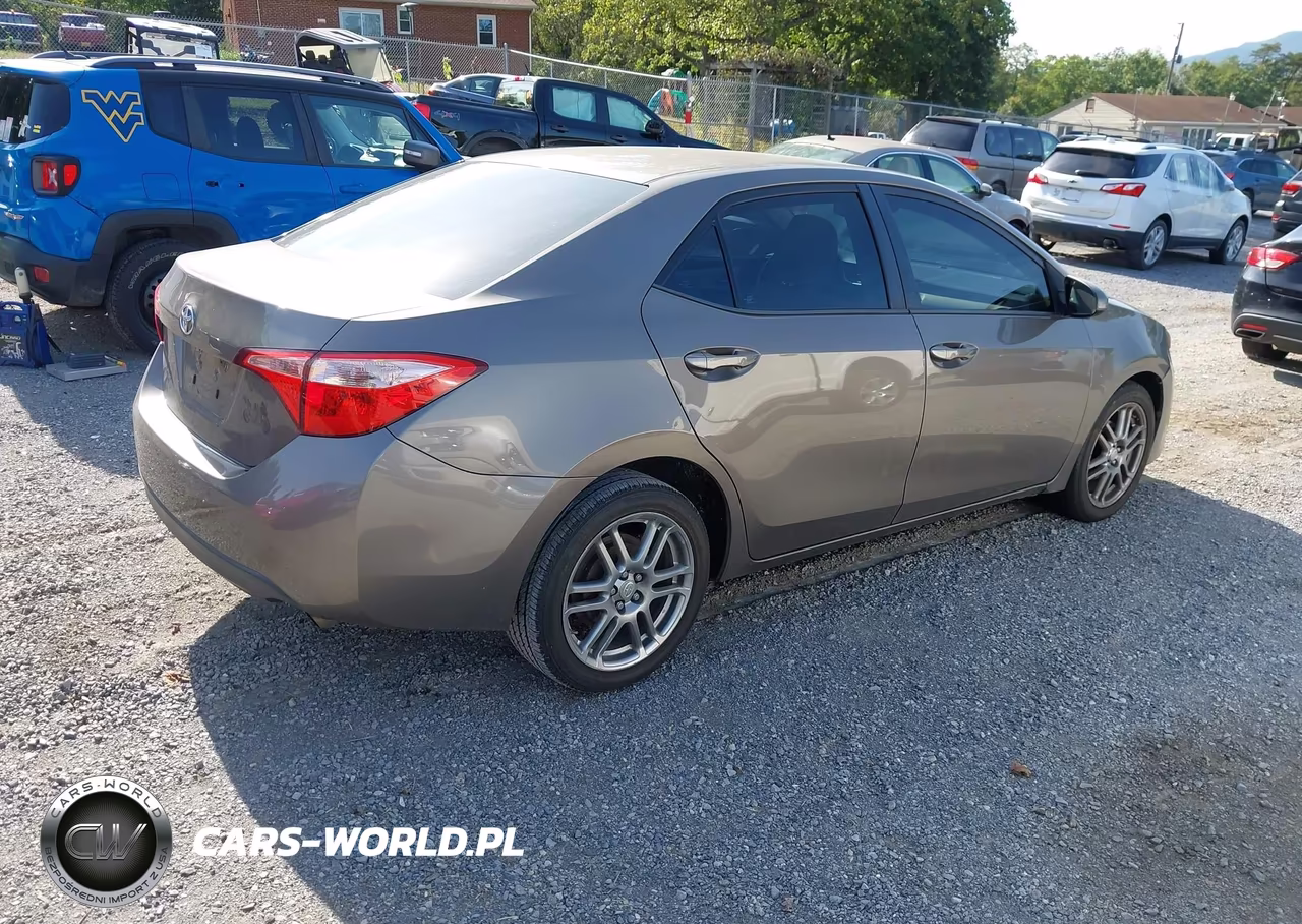 2019 Toyota Corolla Le VIN:5YFBURHE6KP862472 - 4