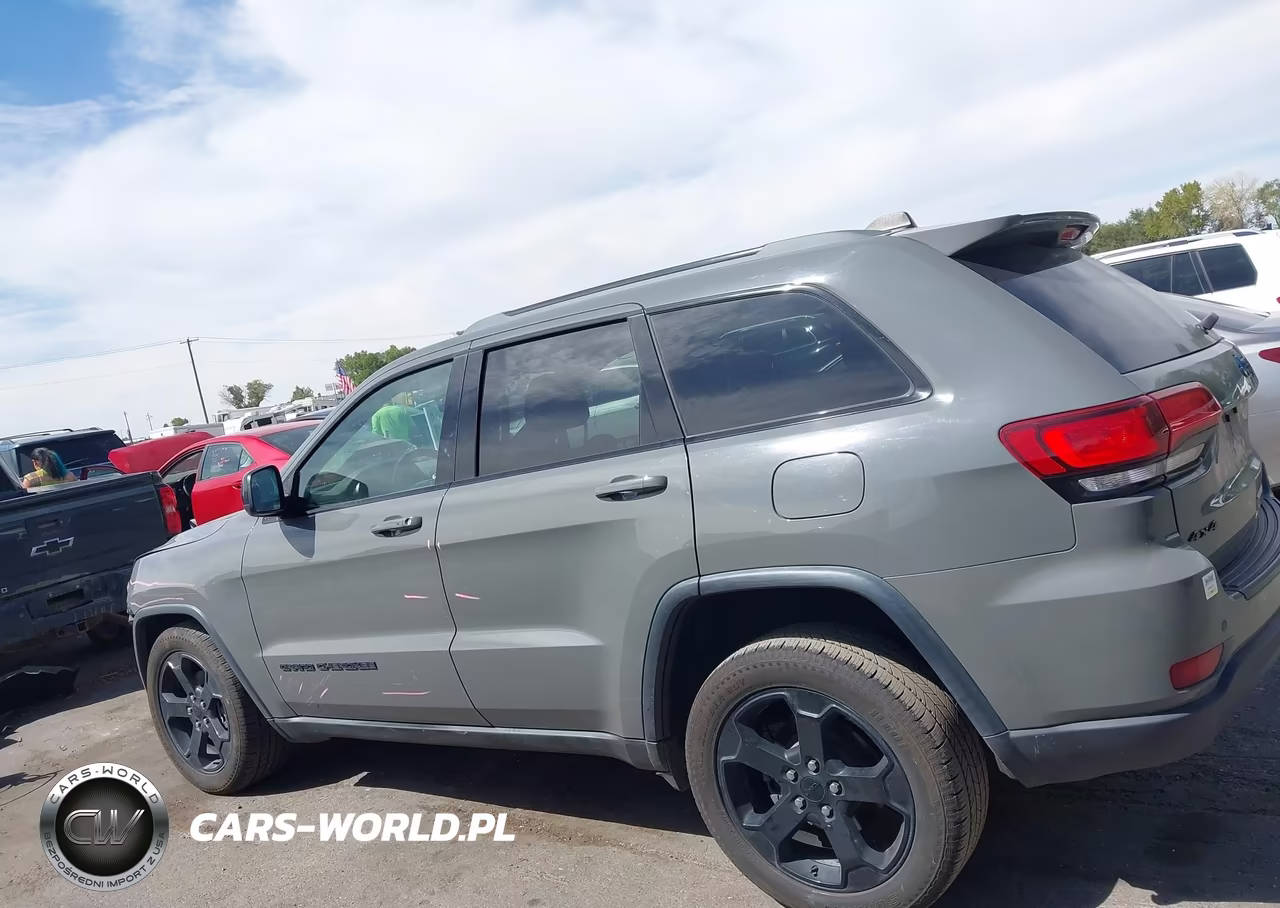 2019 Jeep Grand Cherokee Upland 4X4 VIN:1C4RJFAG6KC619965 - 15