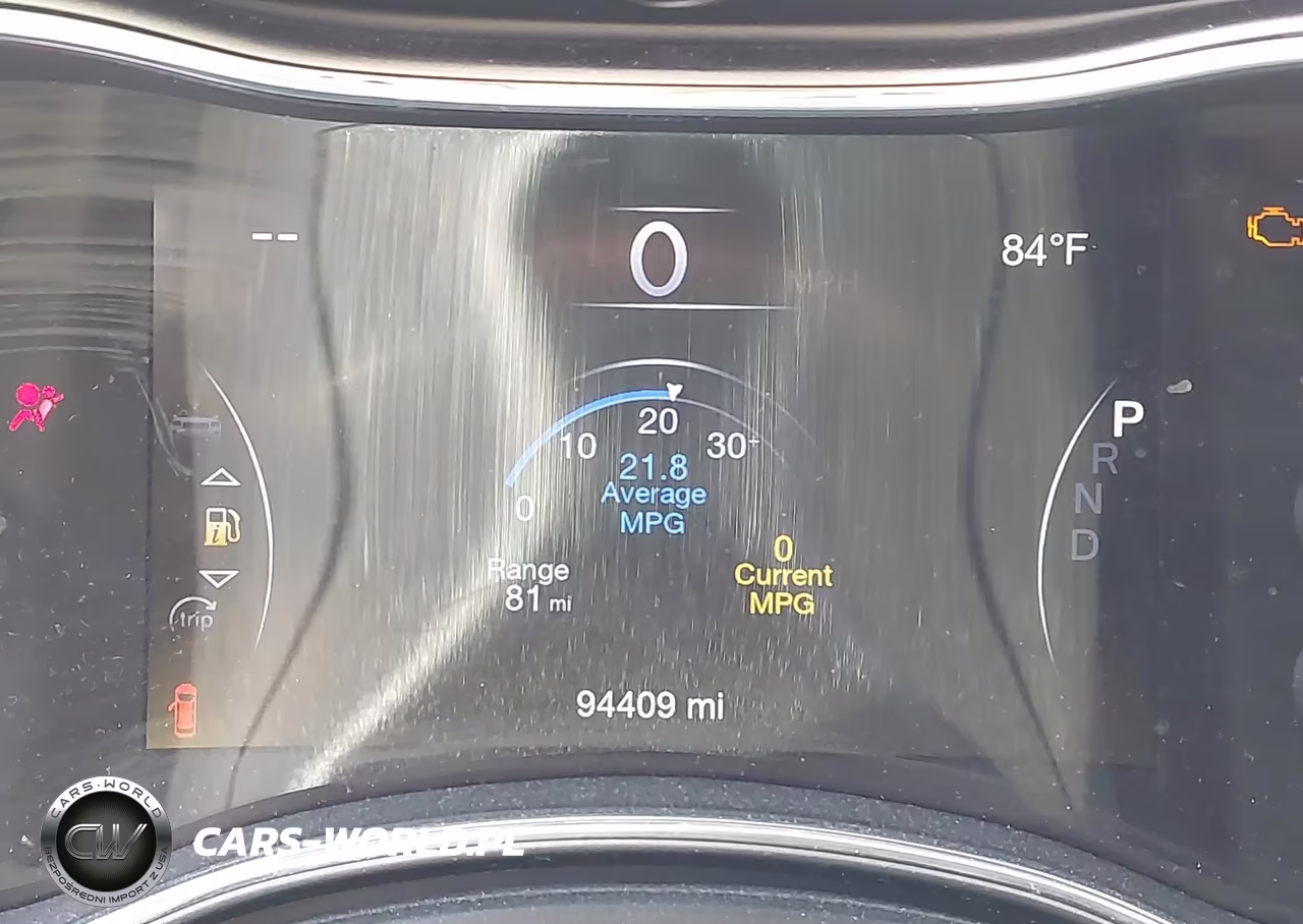 2019 Jeep Grand Cherokee Upland 4X4 VIN:1C4RJFAG6KC619965 - 16