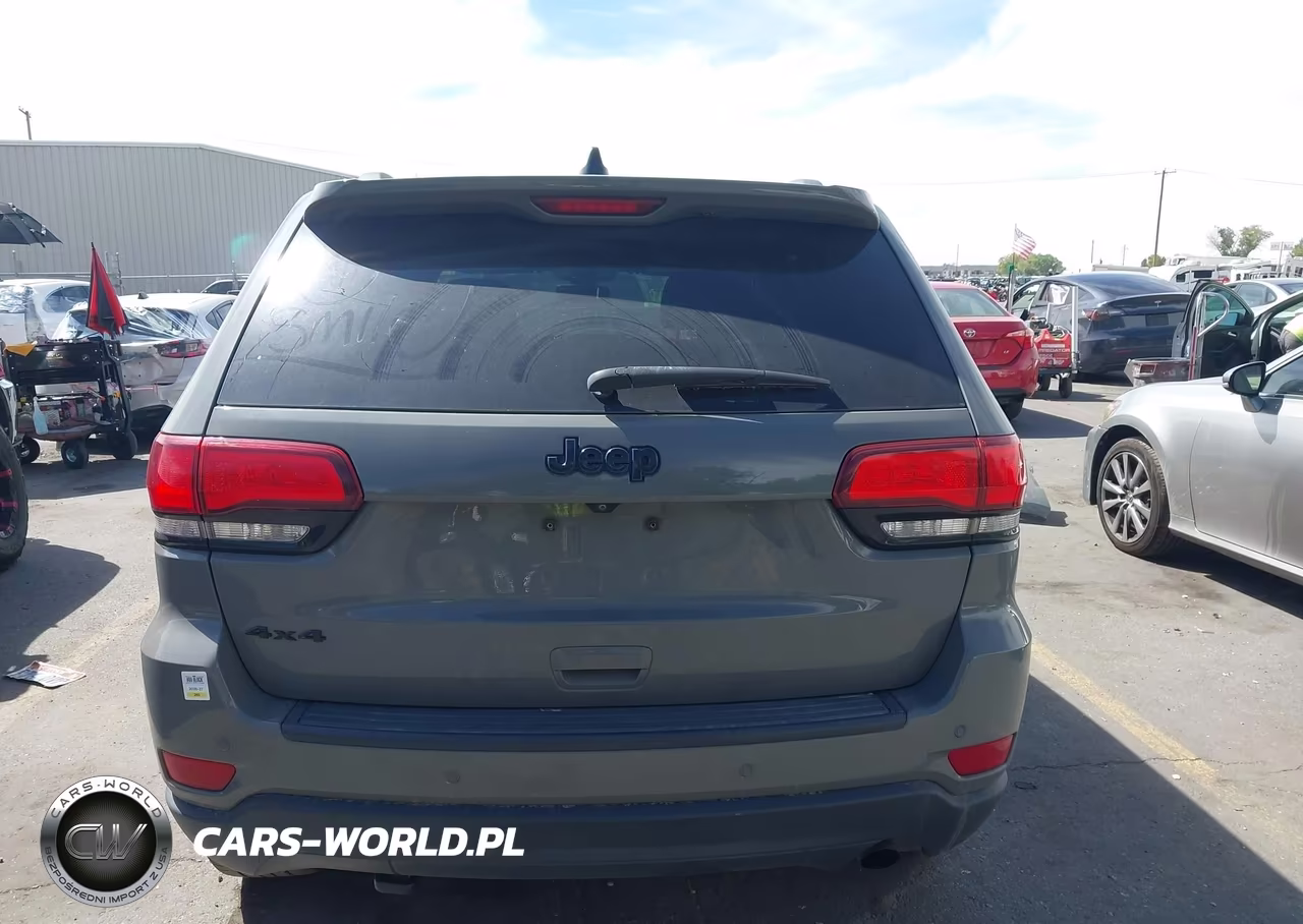 2019 Jeep Grand Cherokee Upland 4X4 VIN:1C4RJFAG6KC619965 - 17
