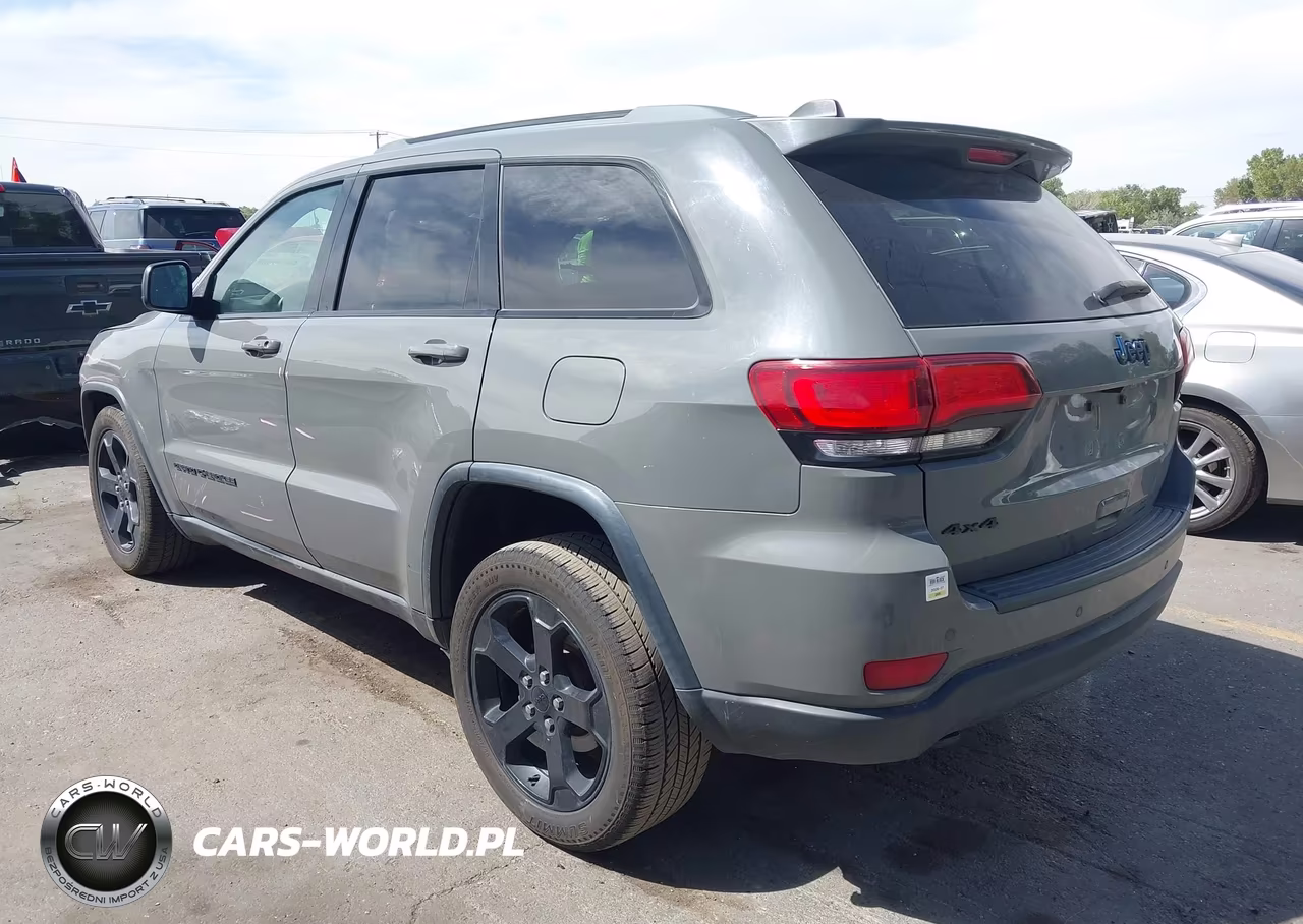 2019 Jeep Grand Cherokee Upland 4X4 VIN:1C4RJFAG6KC619965 - 3