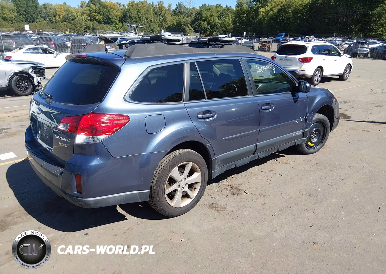 2013 Subaru Outback 2.5I Limited VIN:4S4BRBKC5D3236208 - 4
