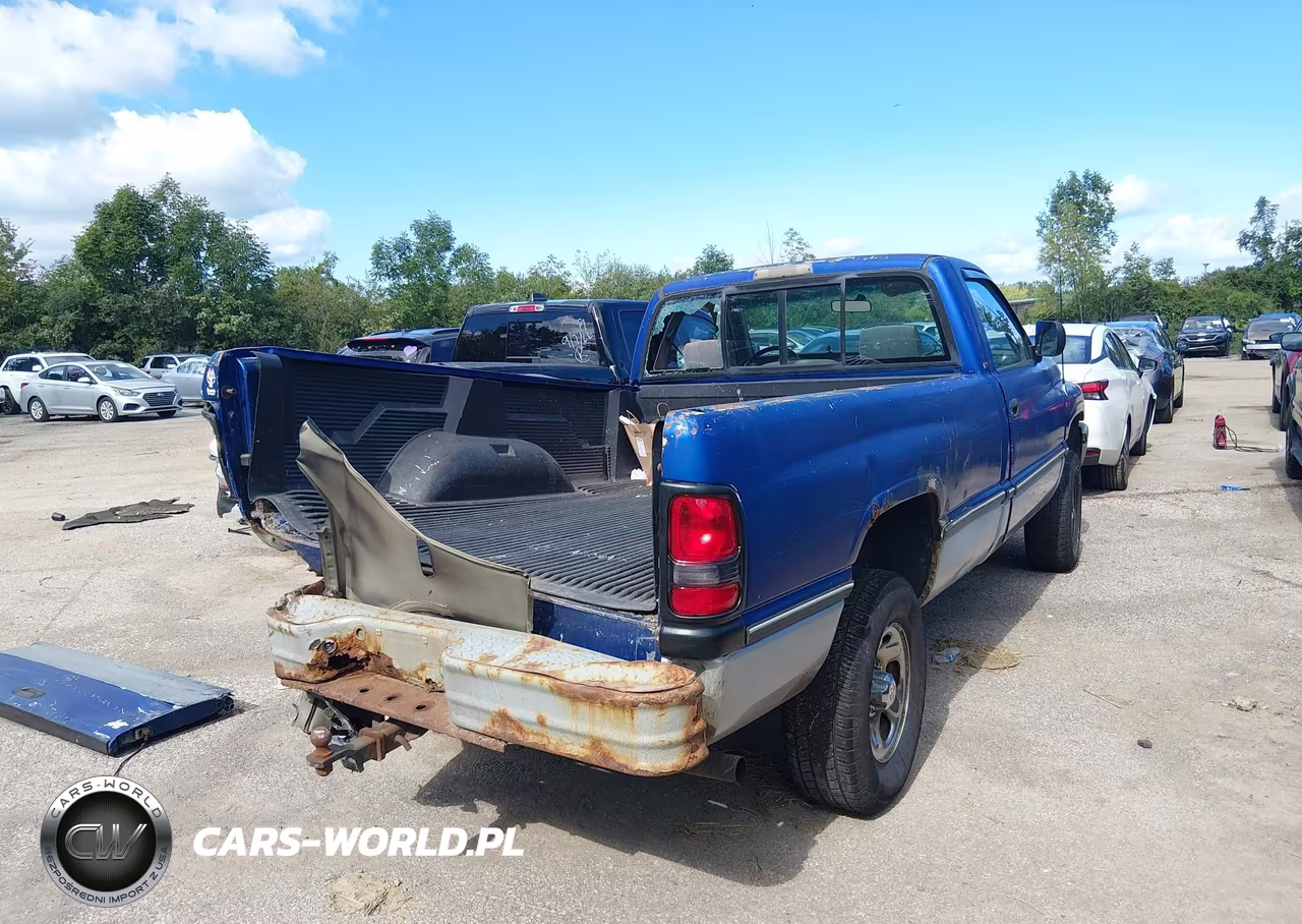 1995 Dodge Ram 1500 VIN:1B7HF16Z3SS204943 - 4