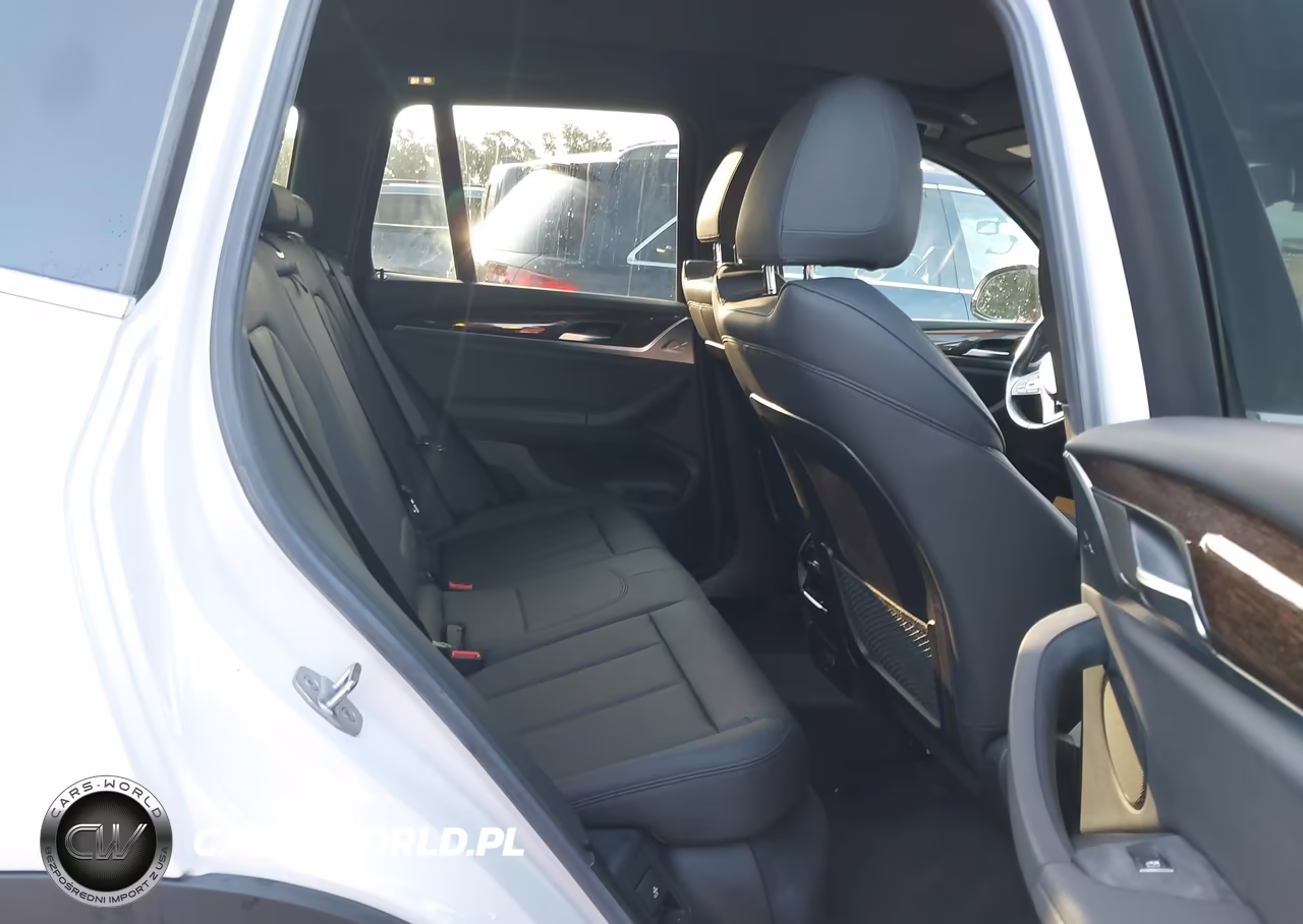 2019 BMW X3 xDrive30I VIN:5UXTR9C56KLR07172 - 8