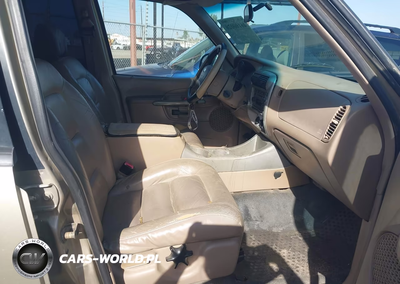 2001 Ford Explorer Sport Trac VIN:1FMZU67E11UB96391 - 5