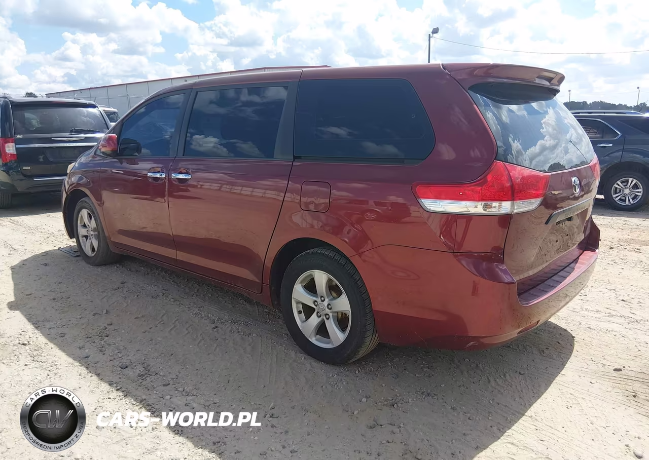 2011 Toyota Sienna VIN:5TDKA3DC4BS003964 - 3