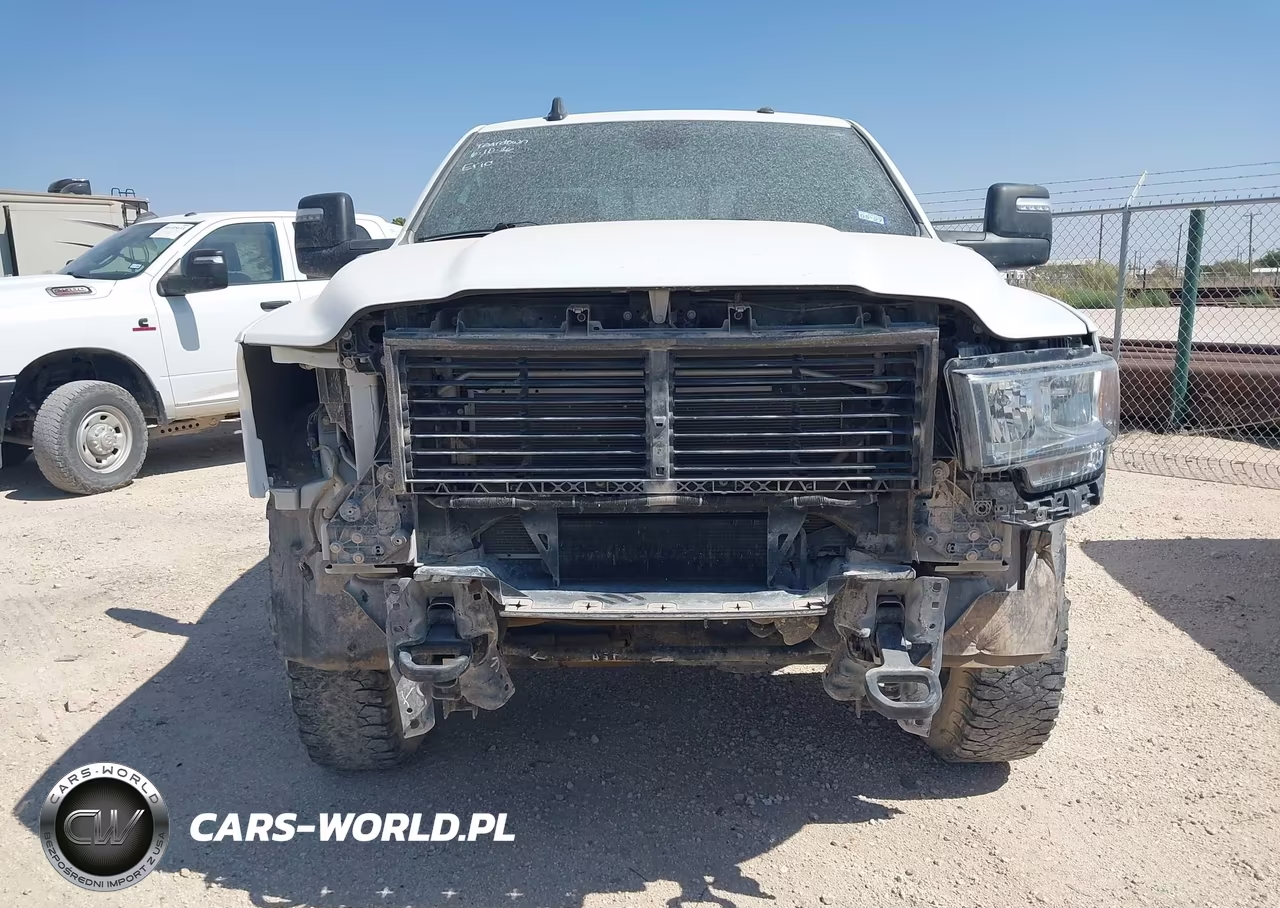 2024 Ram 2500 VIN:3C6UR5CJ2RG254110 - 14