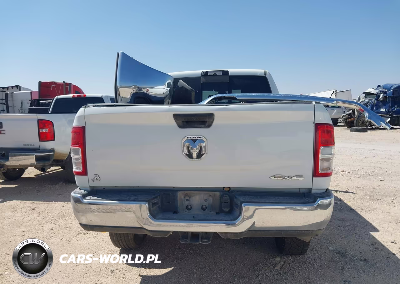2024 Ram 2500 VIN:3C6UR5CJ2RG254110 - 18
