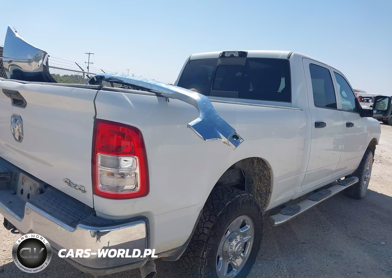 2024 Ram 2500 VIN:3C6UR5CJ2RG254110 - 4