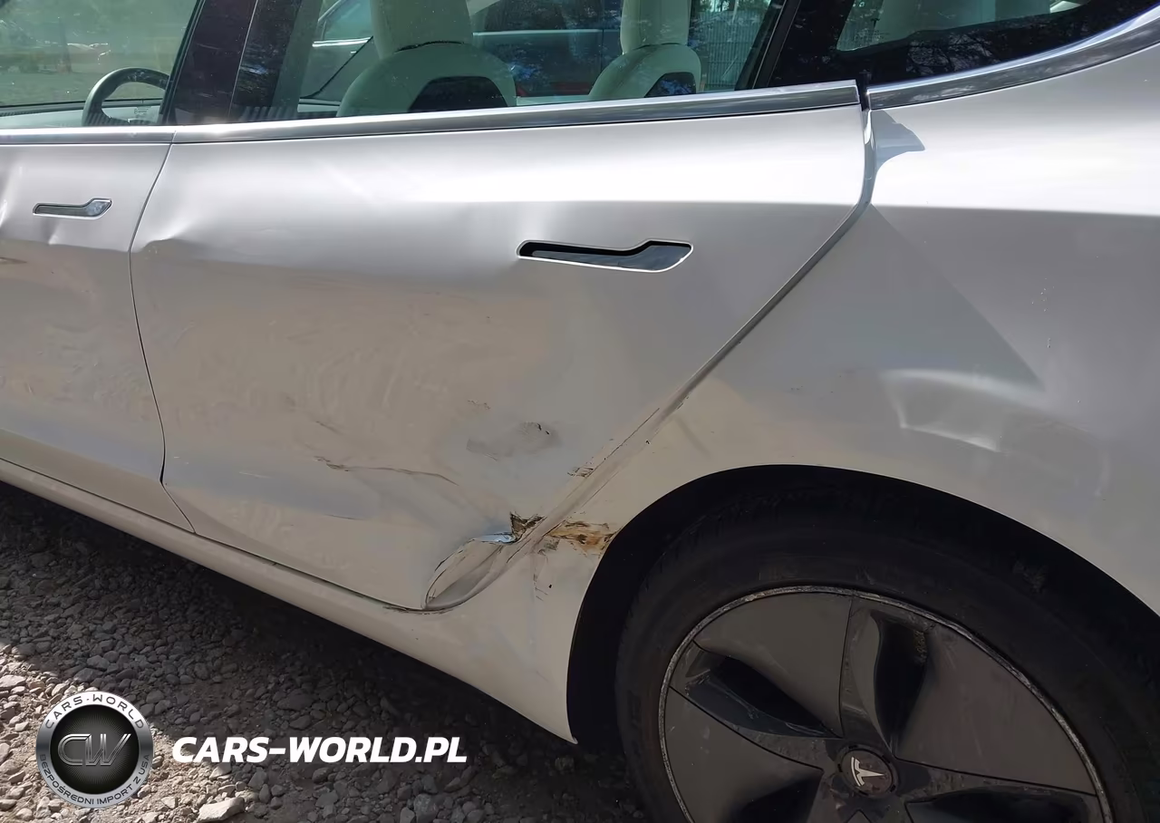 2020 Tesla Model 3 Long Range Dual Motor All-Wheel Drive VIN:5YJ3E1EB3LF795856 - 6