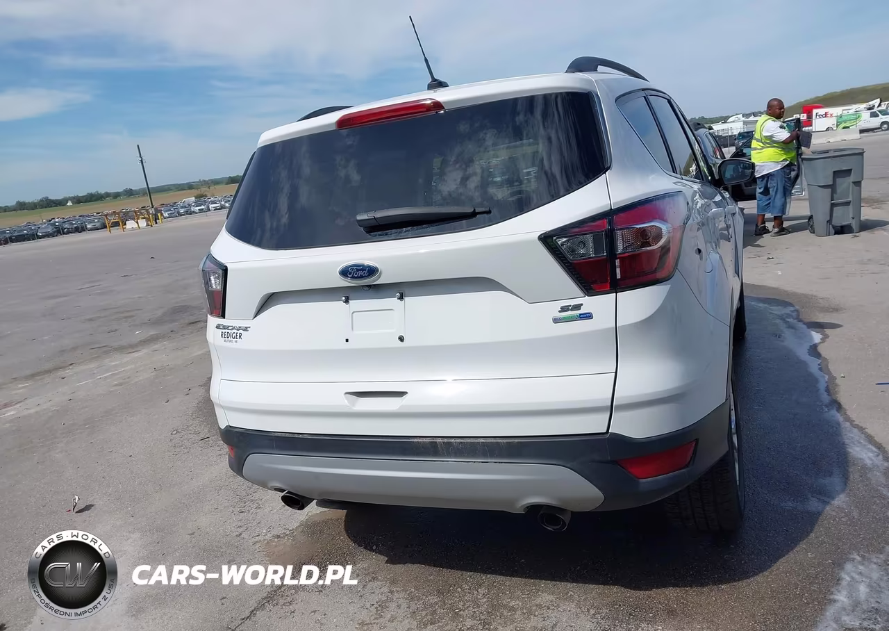 2018 Ford Escape Se VIN:1FMCU9GD8JUD08814 - 16