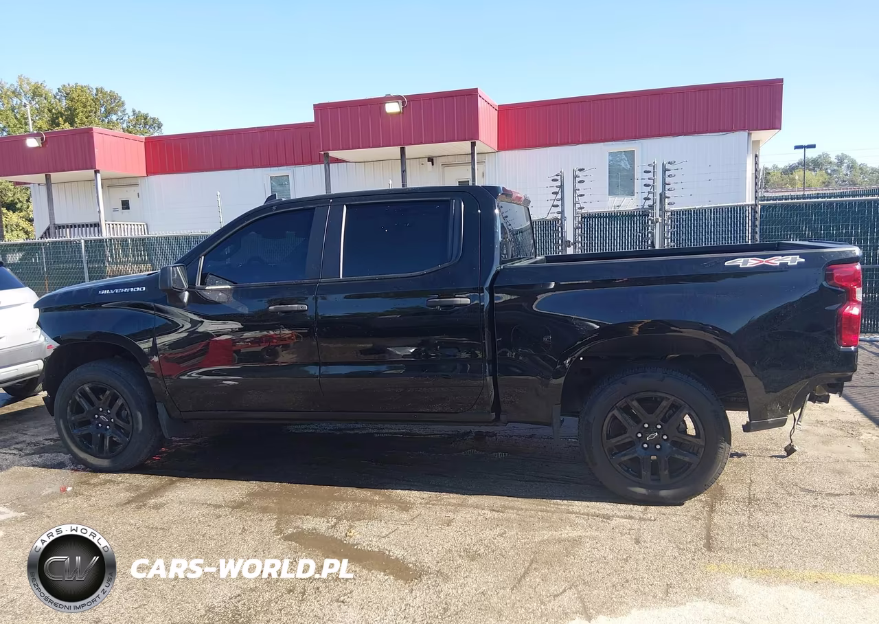 2022 Chevrolet Silverado 1500 4Wd Short Bed Custom VIN:3GCPDBEK4NG564388 - 15