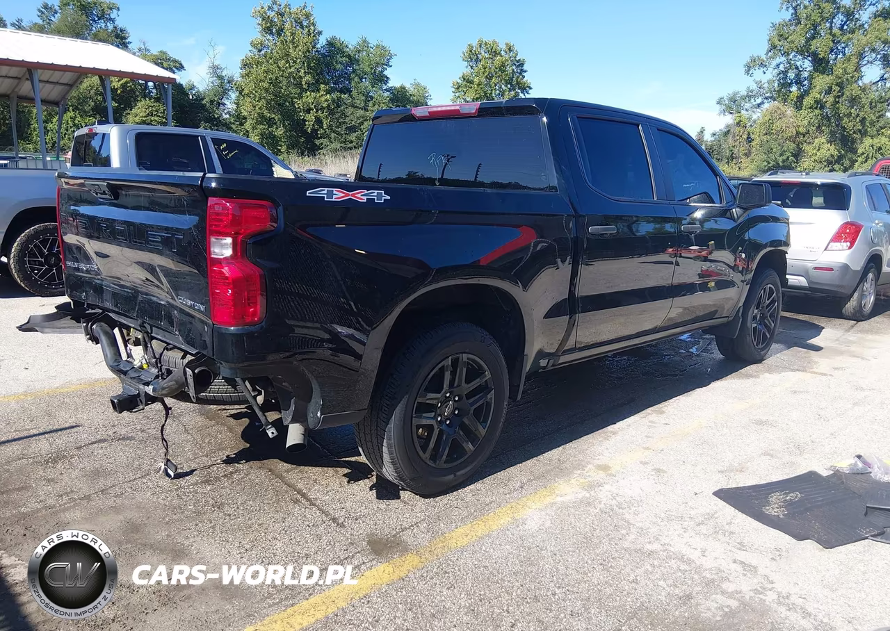 2022 Chevrolet Silverado 1500 4Wd Short Bed Custom VIN:3GCPDBEK4NG564388 - 4