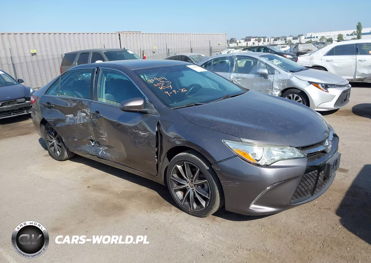 2015 Toyota Camry Xse