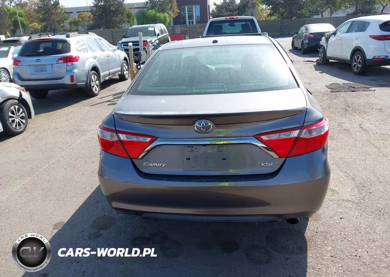 2015 Toyota Camry Xse VIN:4T1BF1FK5FU909208 - 16