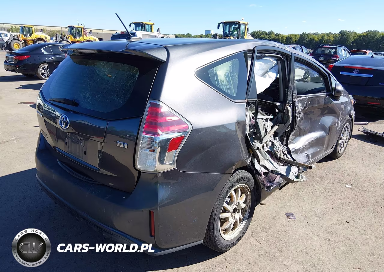 2015 Toyota Prius V Three VIN:JTDZN3EU8FJ034745 - 4