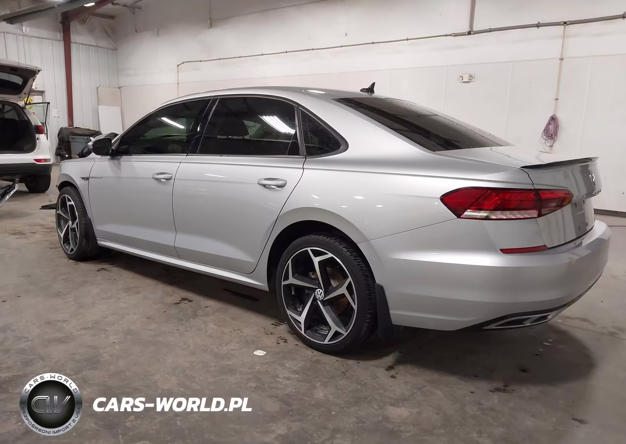 2020 Volkswagen Passat 2.0T R-Line VIN:1VWMA7A33LC010439 - 3