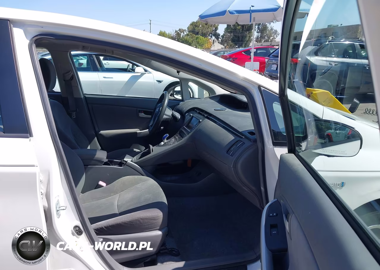 2010 Toyota Prius Iii VIN:JTDKN3DU8A0228869 - 5