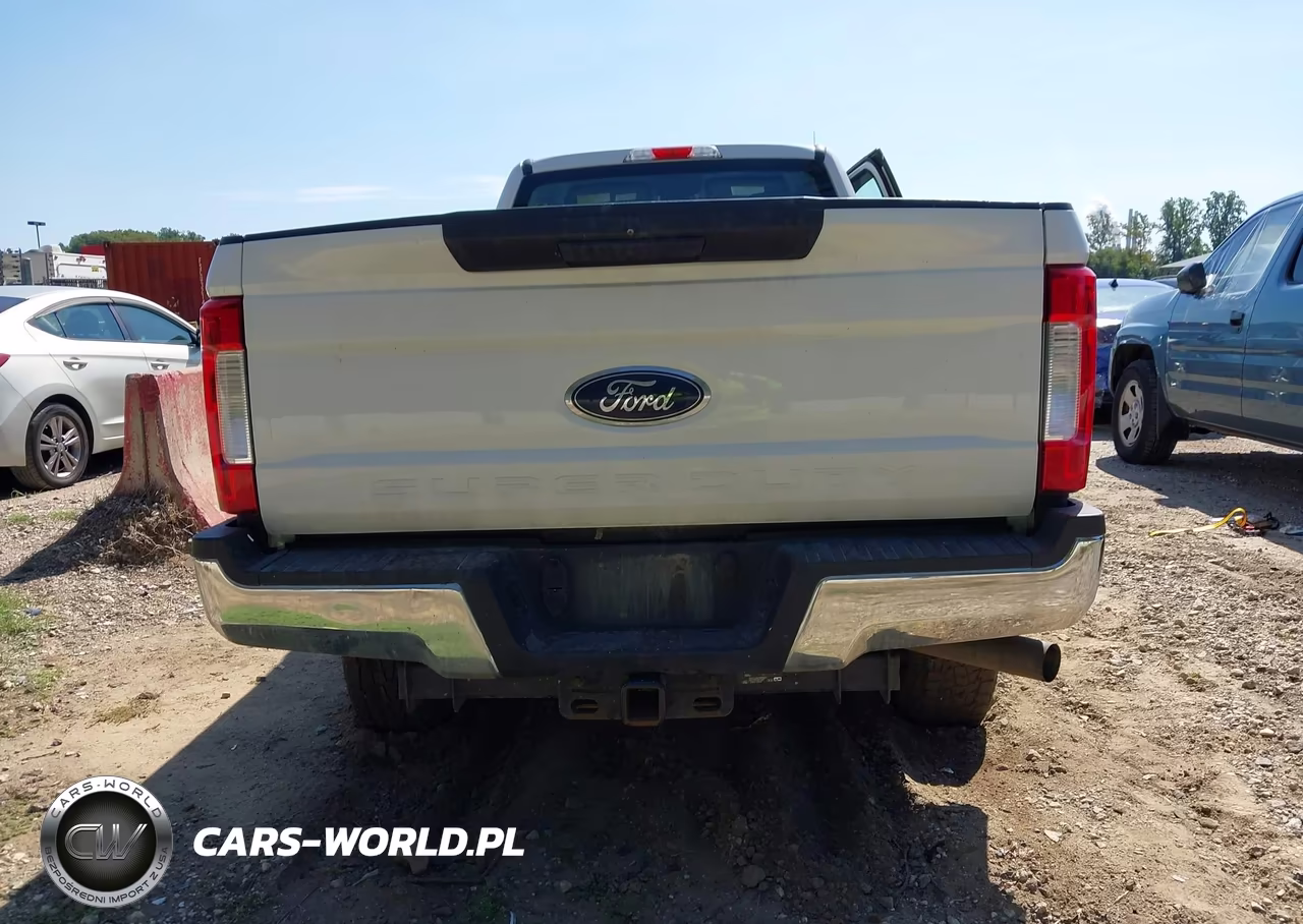 2018 Ford F-250 Xl VIN:1FTBF2B69JEC37238 - 16