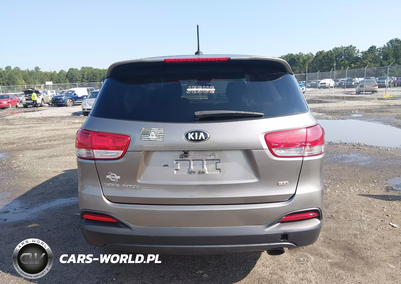 2016 Kia Sorento 2.4L L VIN:5XYPG4A37GG004058 - 17