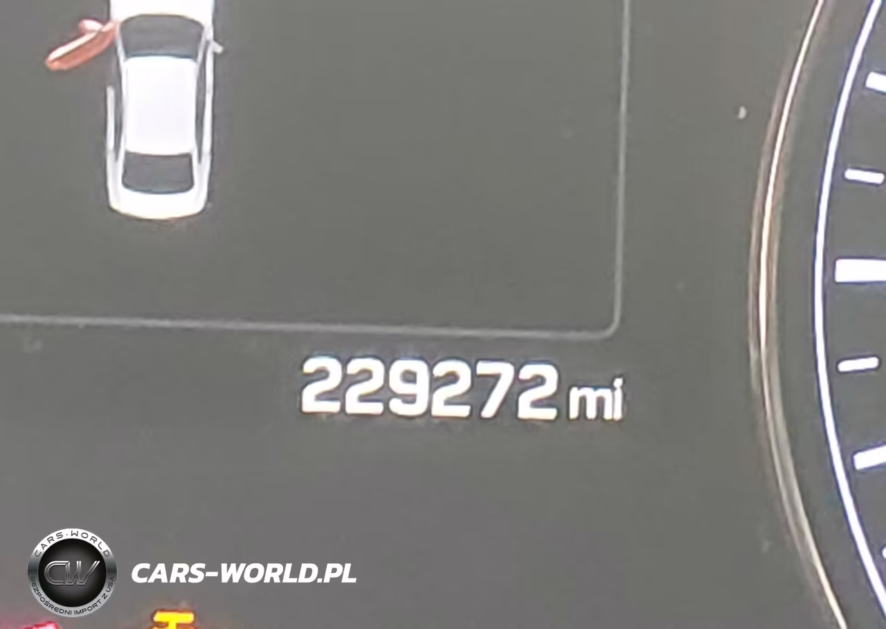 2015 Hyundai Genesis 3.8 VIN:KMHGN4JE4FU017270 - 14