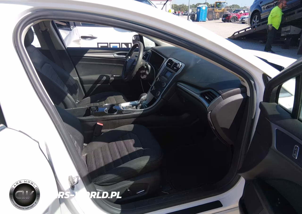 2016 Ford Fusion Se VIN:3FA6P0H72GR256079 - 5