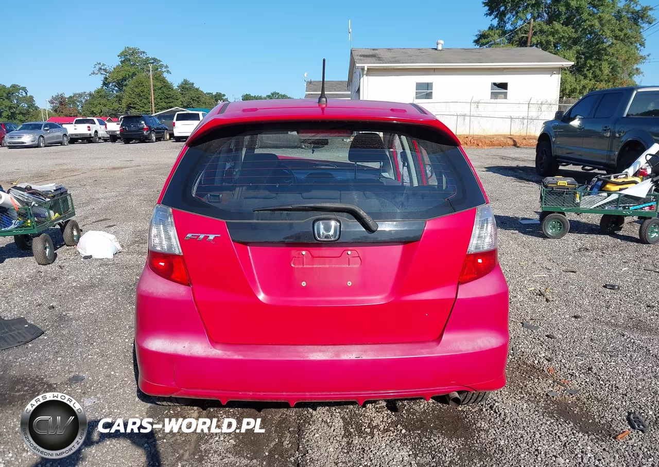 2010 Honda Fit Sport VIN:JHMGE8H62AC031840 - 17