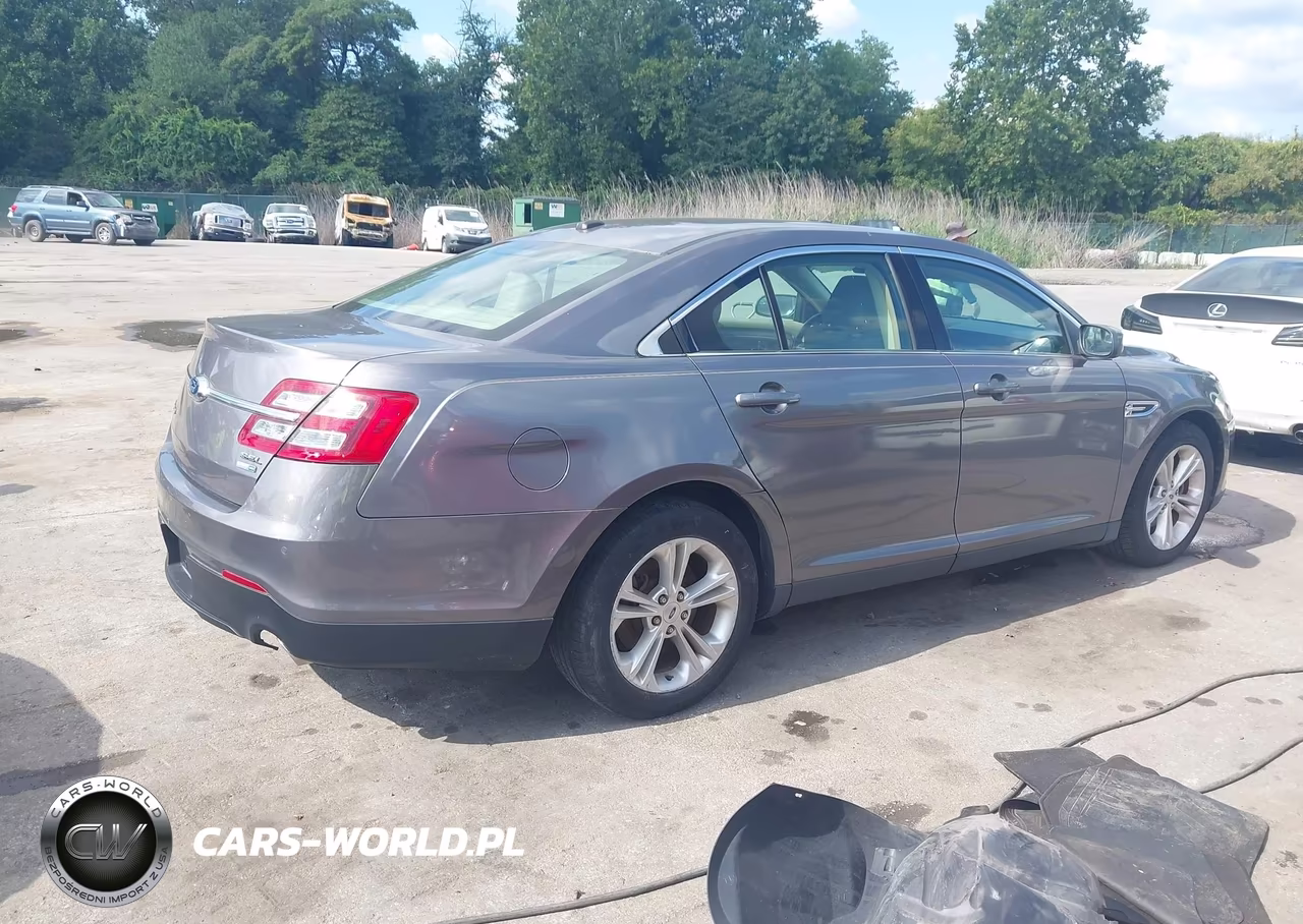 2014 Ford Taurus Sel VIN:1FAHP2H82EG103915 - 4