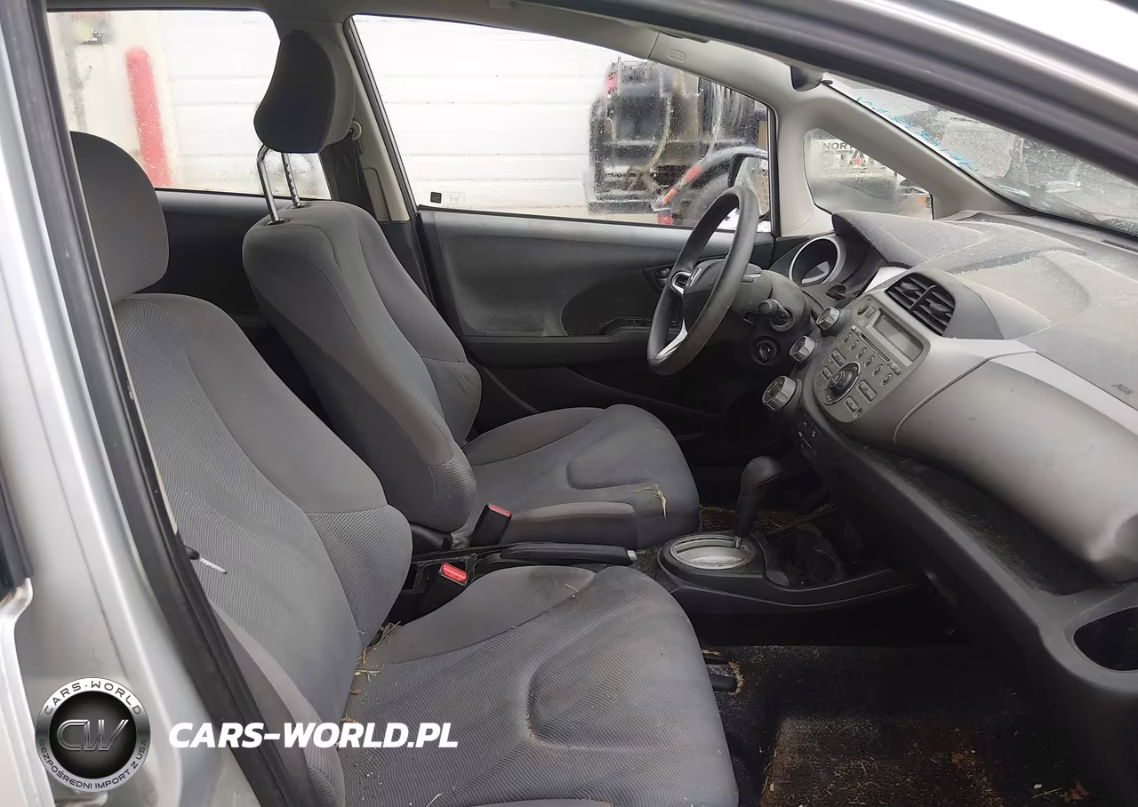 2012 Honda Fit VIN:JHMGE8H30CS000519 - 5