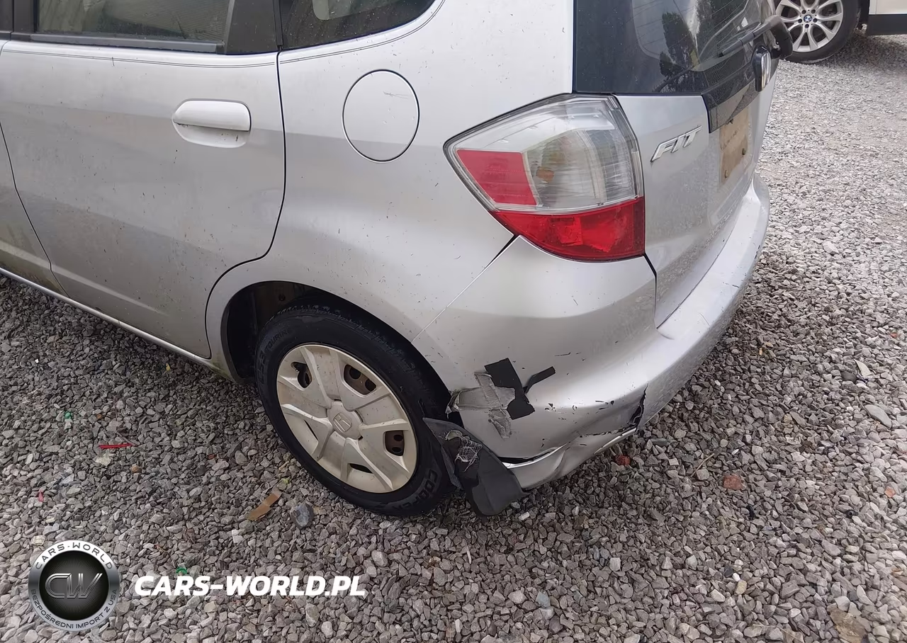 2012 Honda Fit VIN:JHMGE8H30CS000519 - 6