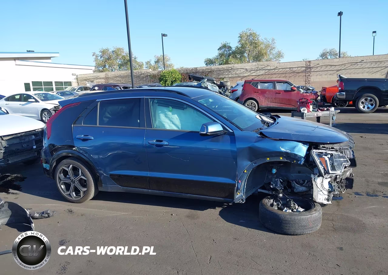 2023 Kia Niro Plug-In Hybrid Sx Touring VIN:KNDCR3LF5P5074273 - 14