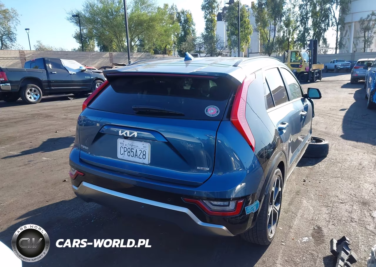 2023 Kia Niro Plug-In Hybrid Sx Touring VIN:KNDCR3LF5P5074273 - 17