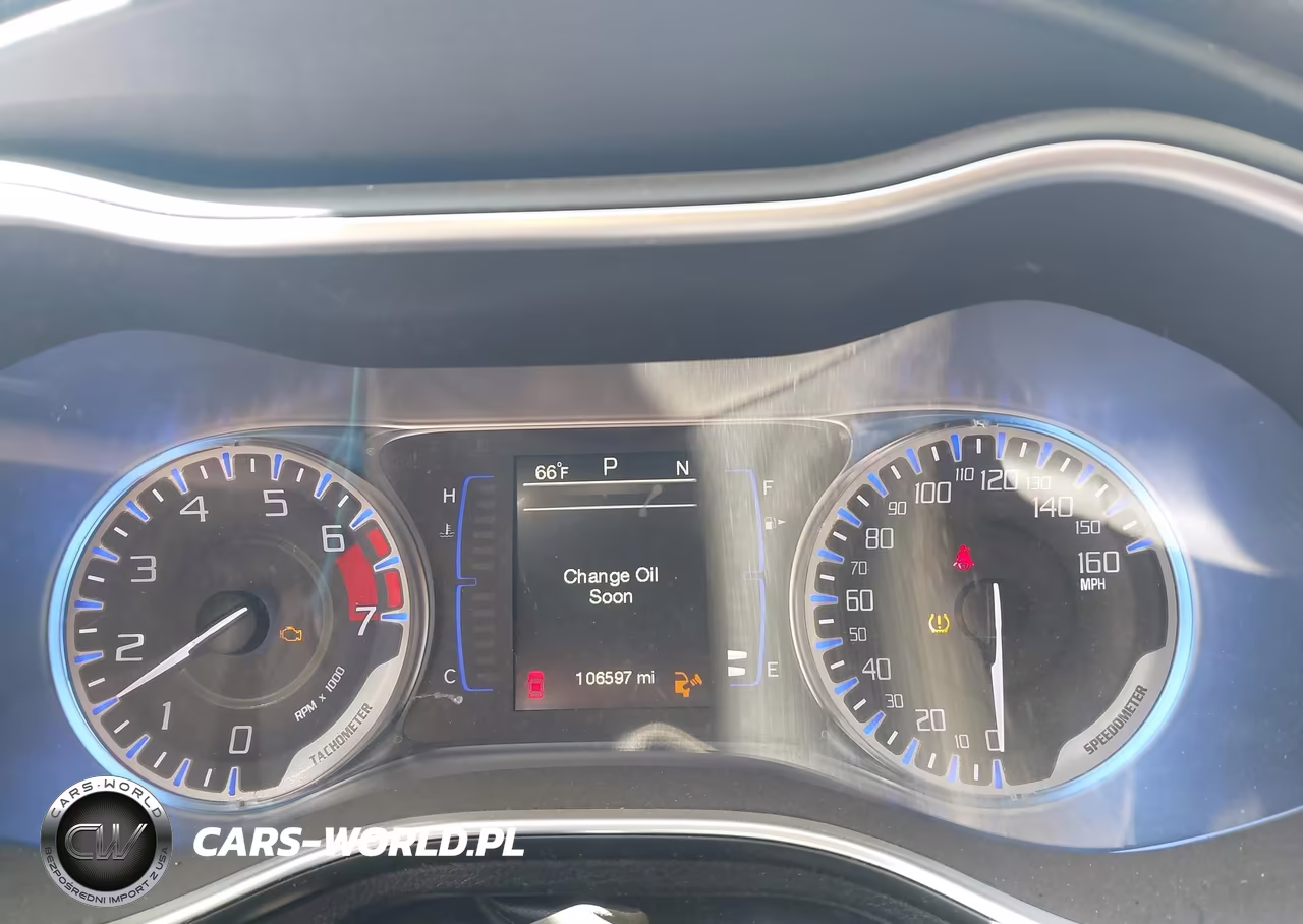 2015 Chrysler 200 Limited VIN:1C3CCCAB3FN682149 - 7