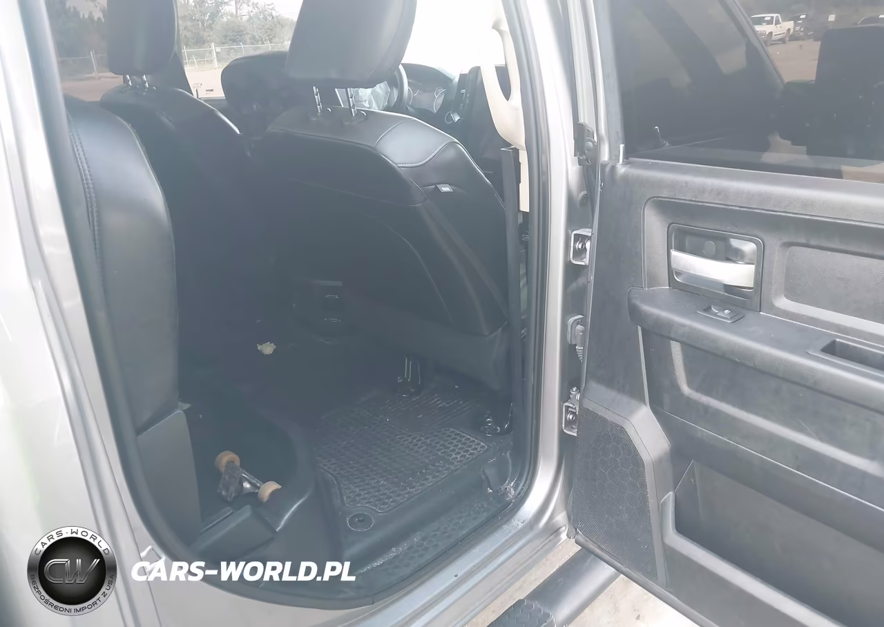 2019 Ram 2500 Tradesman 4X4 6'4 Box VIN:3C6UR5CJ1KG632746 - 8