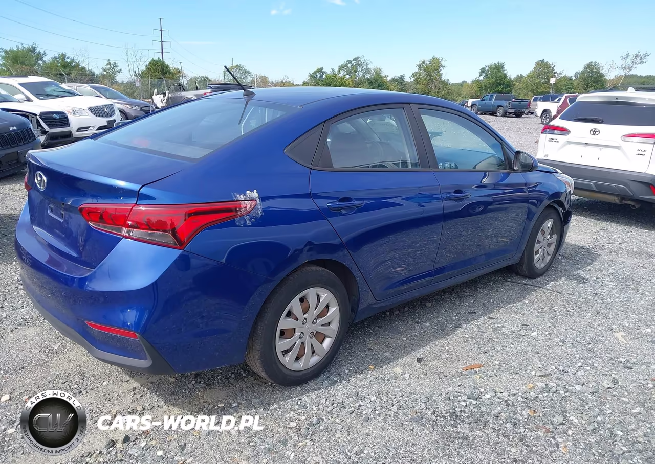 2018 Hyundai Accent Se VIN:3KPC24A31JE032603 - 4