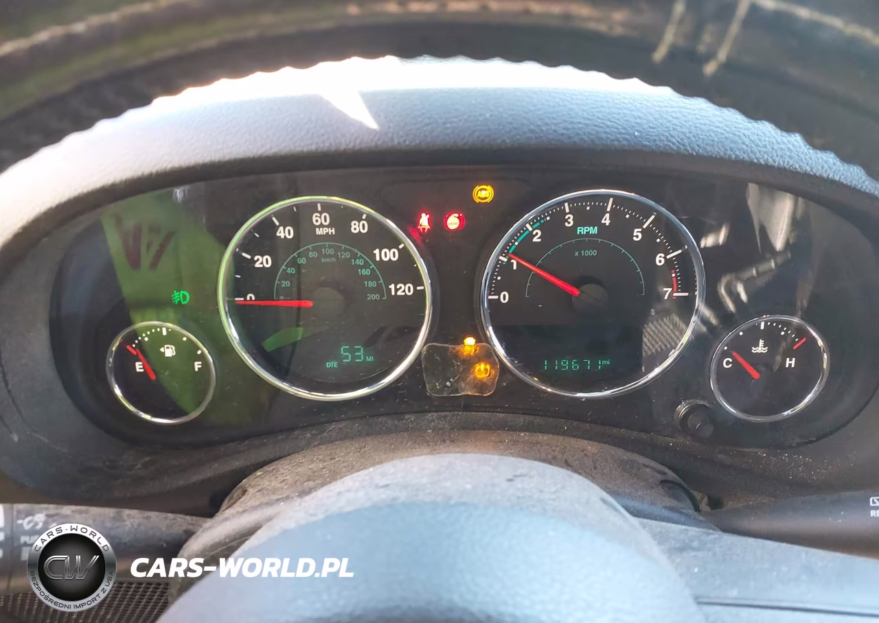 2017 Jeep Wrangler Unlimited Sahara VIN:1C4BJWEG2HL622284 - 7