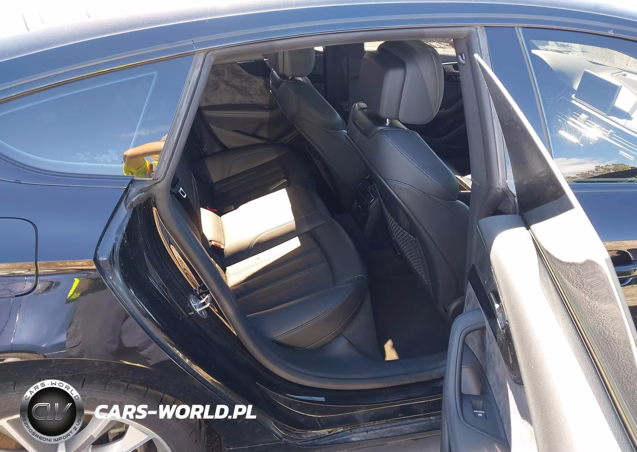 2019 Audi A5 Sportback 45 Pres 45 Premium VIN:WAUFNCF52KA010586 - 8