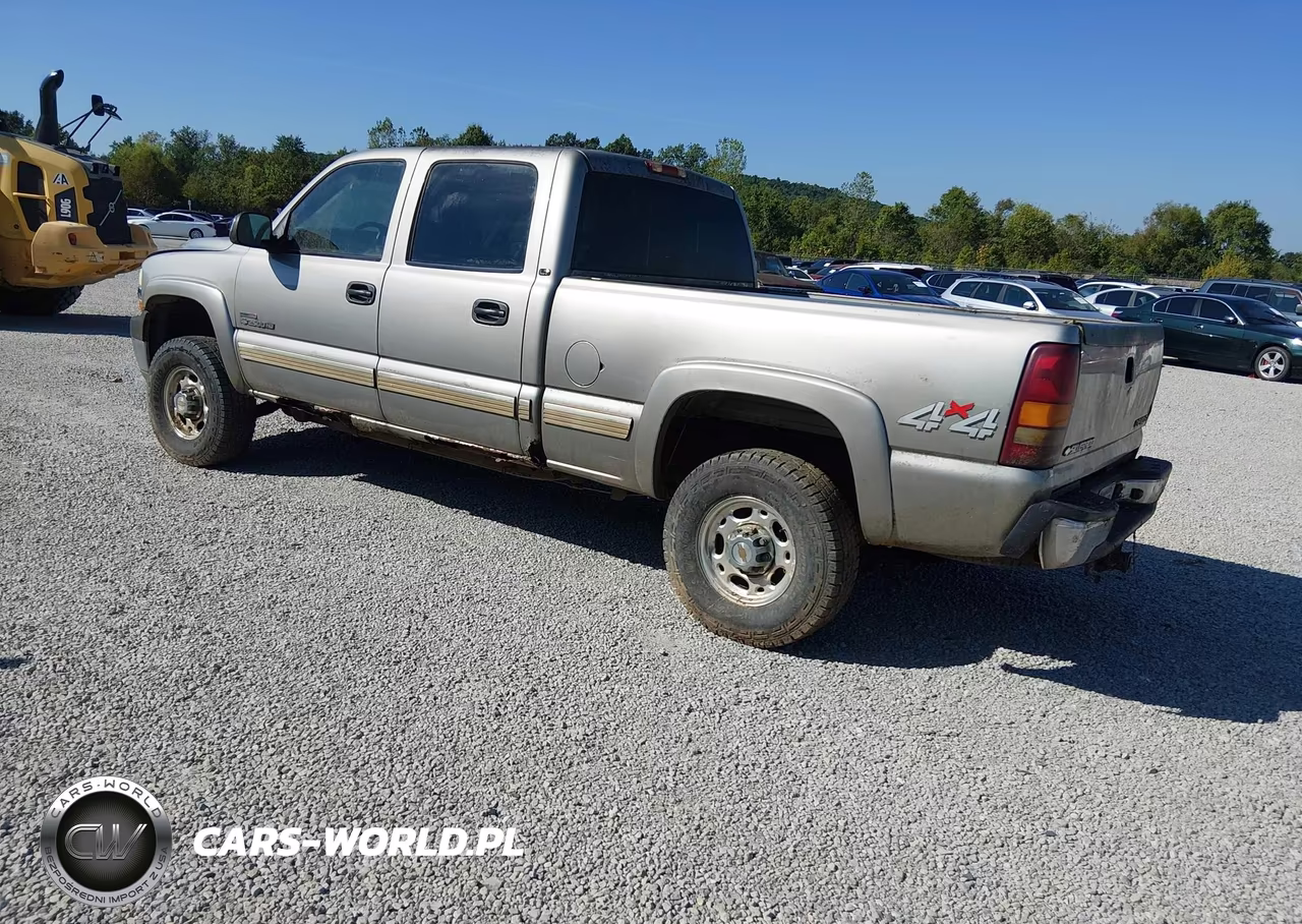 2002 Chevrolet Silverado 2500Hd Lt VIN:1GCHK23102F186121 - 3