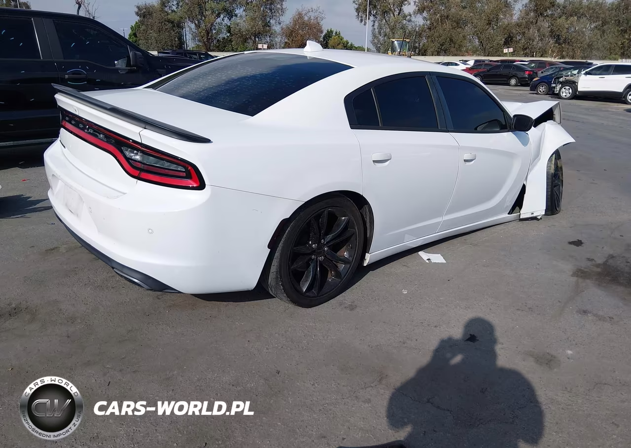 2016 Dodge Charger Sxt VIN:2C3CDXHG1GH281747 - 4
